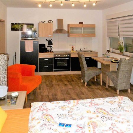 Ferienwohnung Anke - Apartment 3 Хайнсберг Екстериор снимка