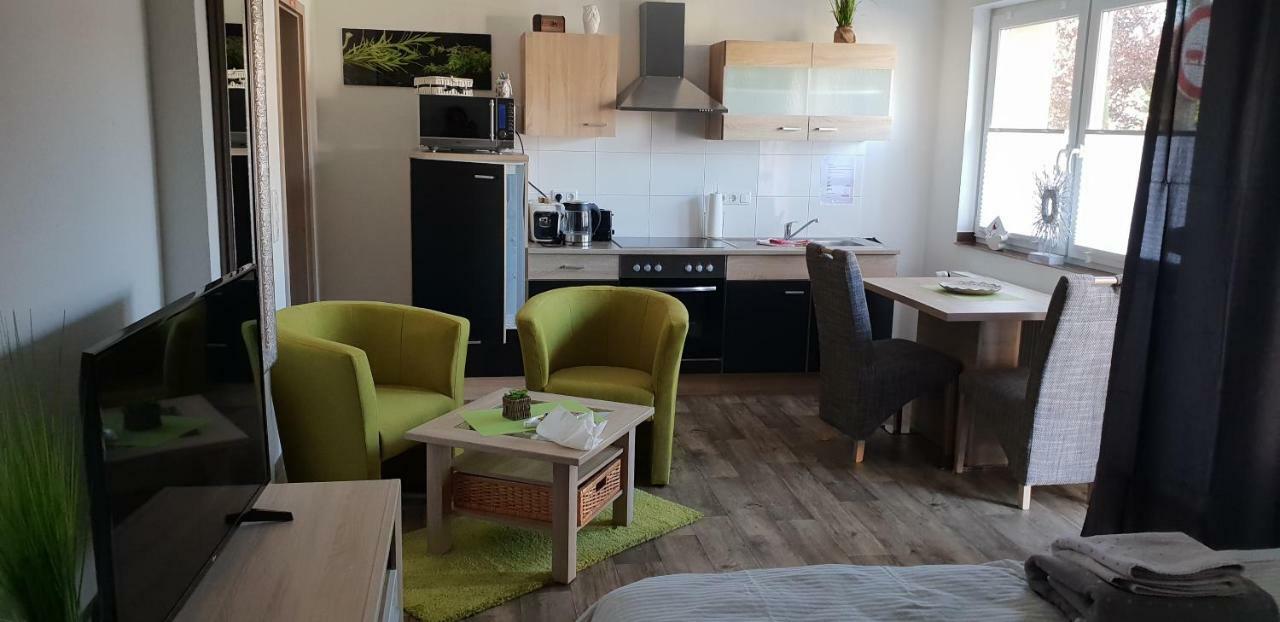 Ferienwohnung Anke - Apartment 3 Хайнсберг Екстериор снимка